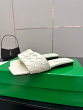 China Replica Bottega Veneta Women Shoes 108usd Only